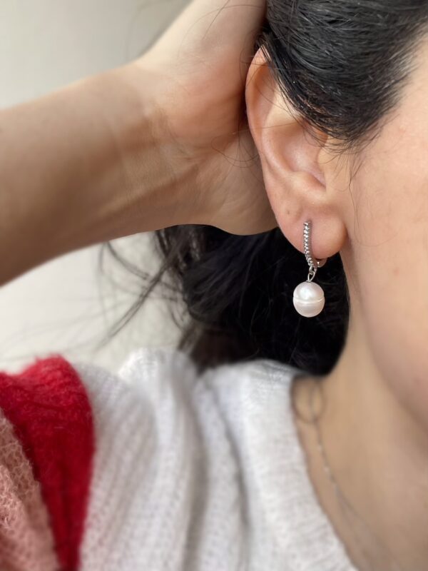 Boucles d'oreilles perle pendante - Image 2
